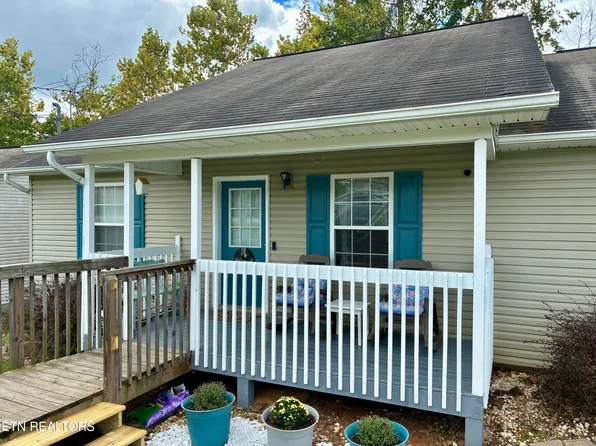 151 Red Bud Ln, Sevierville, TN 37876