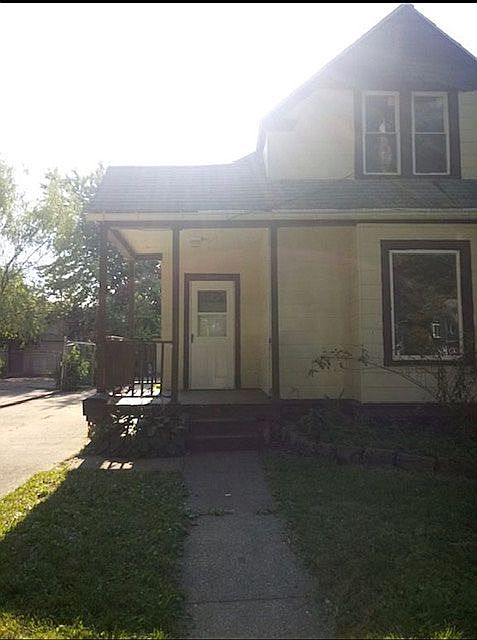 1st image of 3140 W 82nd St