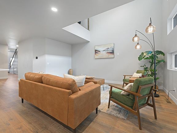 5th image of 392 W Ridges Blvd #C