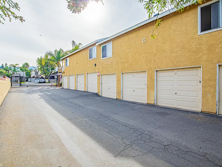 1217 D St #B204 — Photo 7