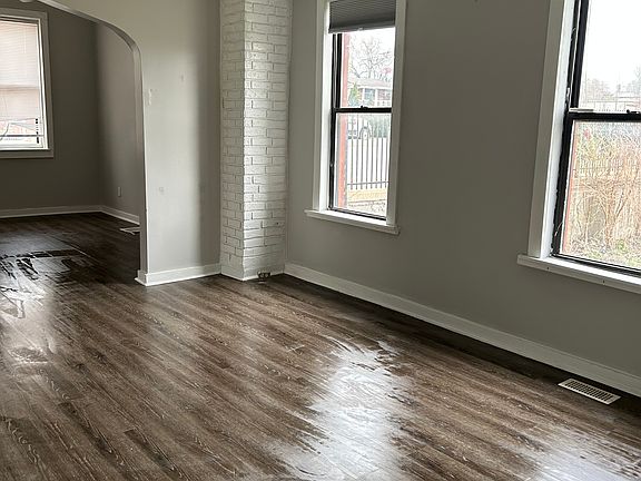 5th image of 3051 E 93rd St #1