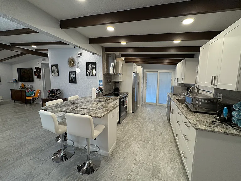 4615 Scott Rd — Photo 10