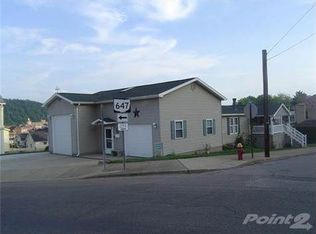 10 N 10th St, Martins Ferry, OH