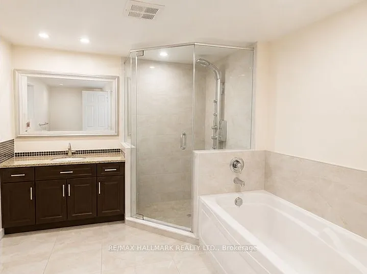 30 Greenfield Ave #207 — Photo 7