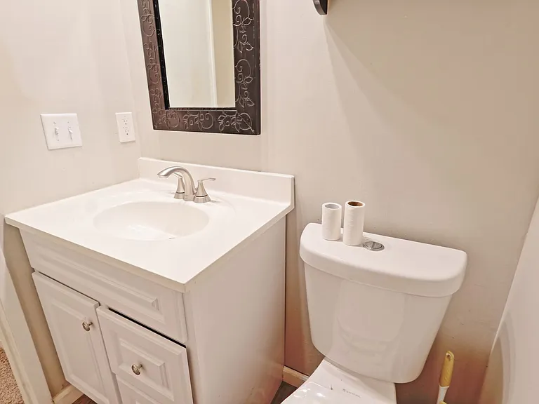 975 Barbizon Dr — Photo 21