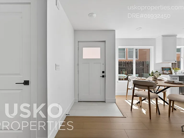 2710 T St #1 — Photo 3