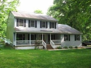 10132 Bumpy Rd, Gloucester, VA 23061