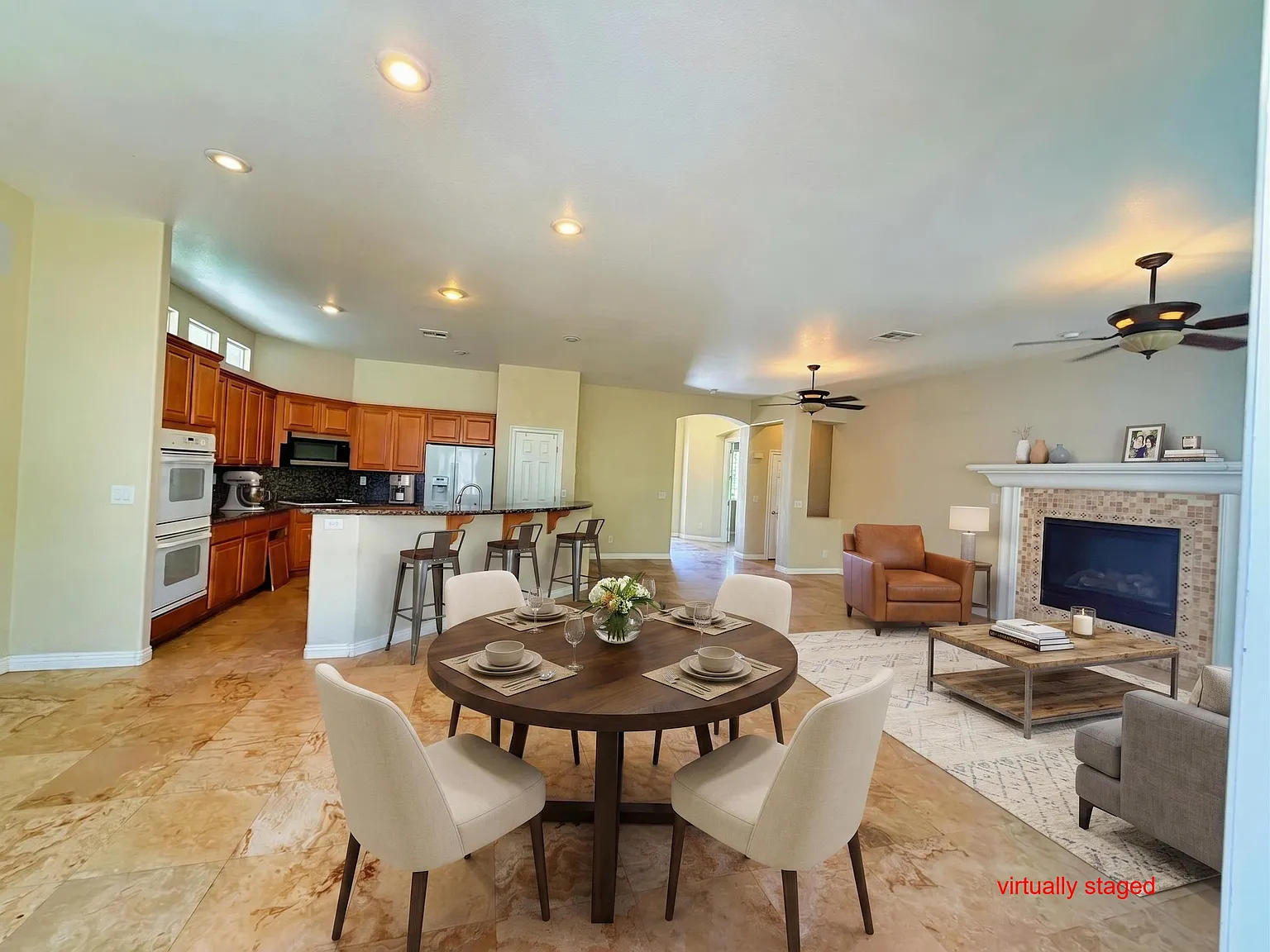 4 bed, 2632 sqft, $2,300 — Photo 3