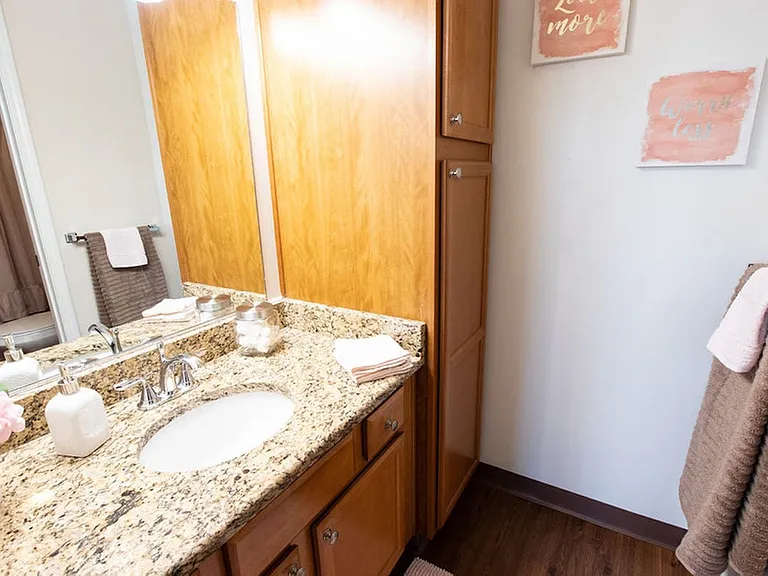 Windsong Place Apartments — Photo 69