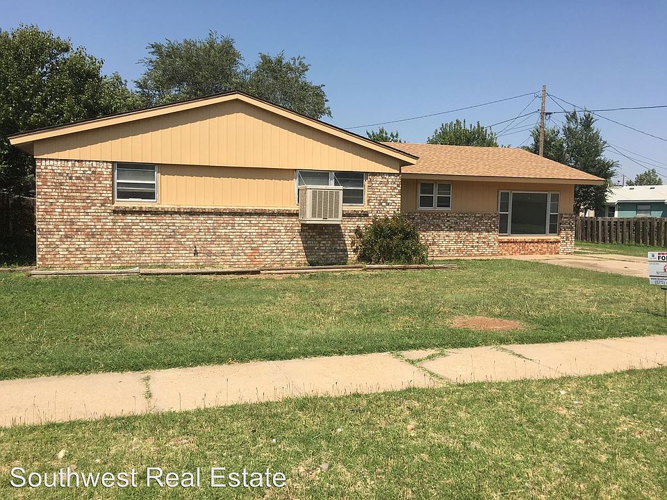 1st image of 204 Circle Dr
