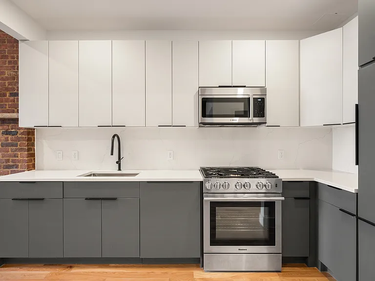 59 W 70th St #2 — Photo 6