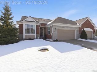 23346 Spring Creek Dr, Macomb, MI