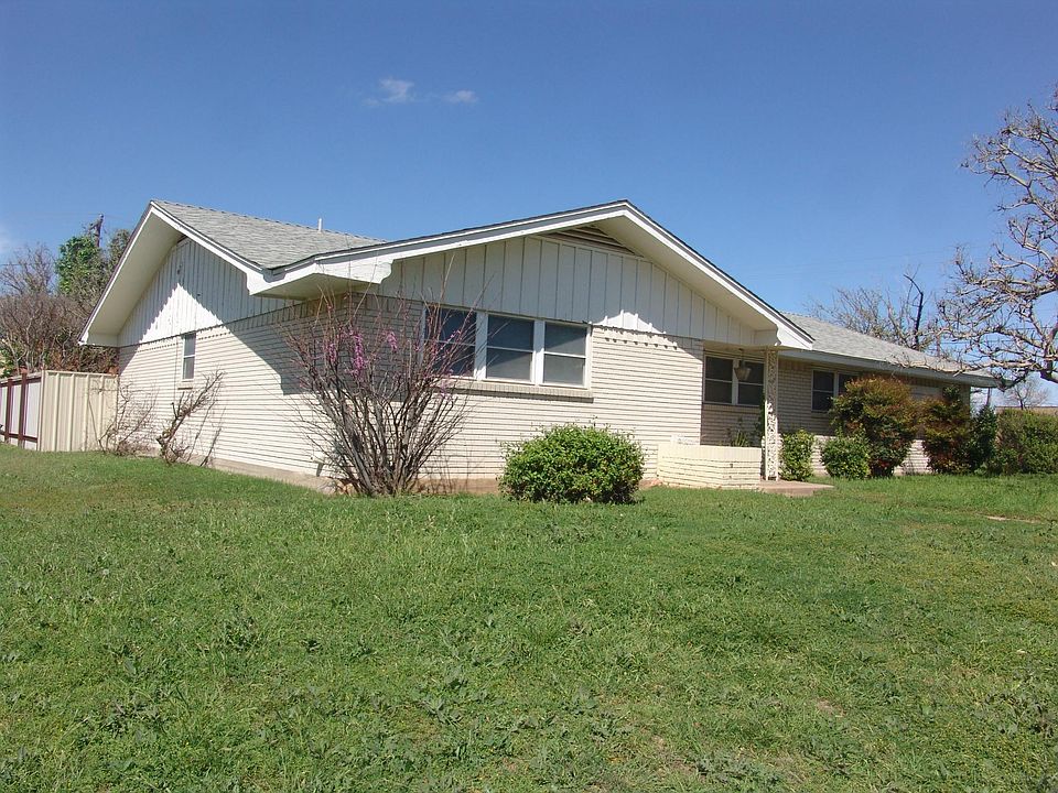 1st image of 3302 S 27th St