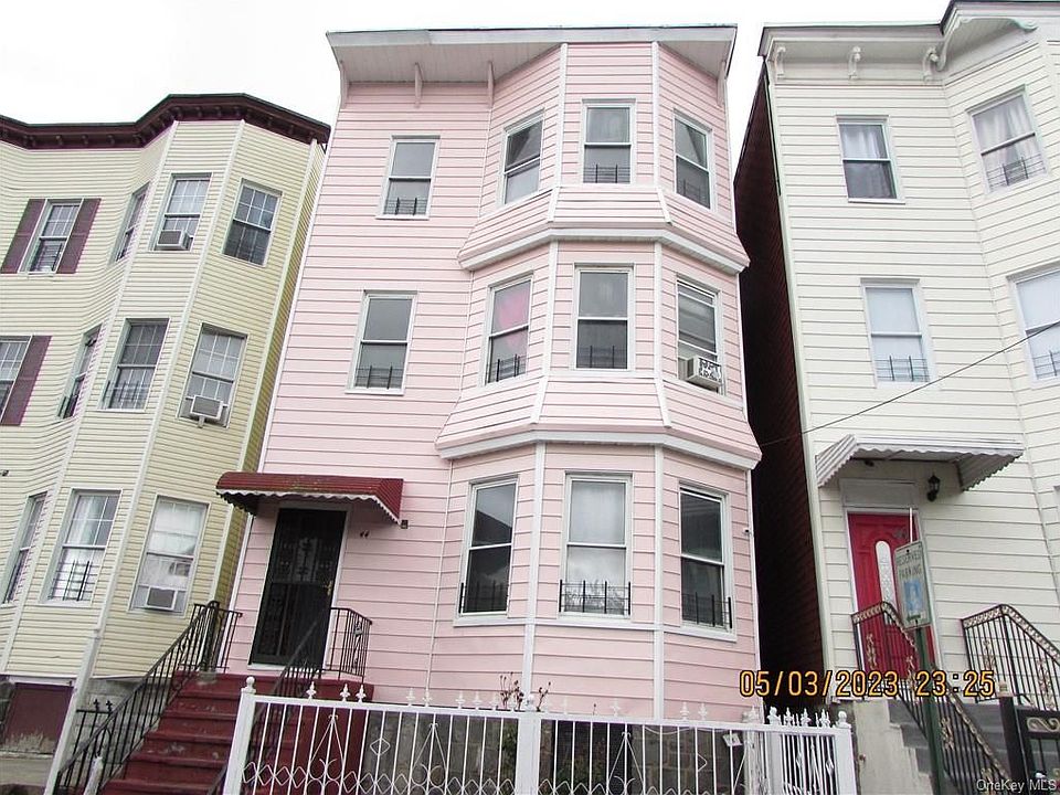 1st image of 44 Groshon Ave #3