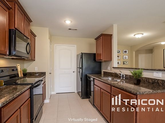 4th image of 616 Totem Trail Dr