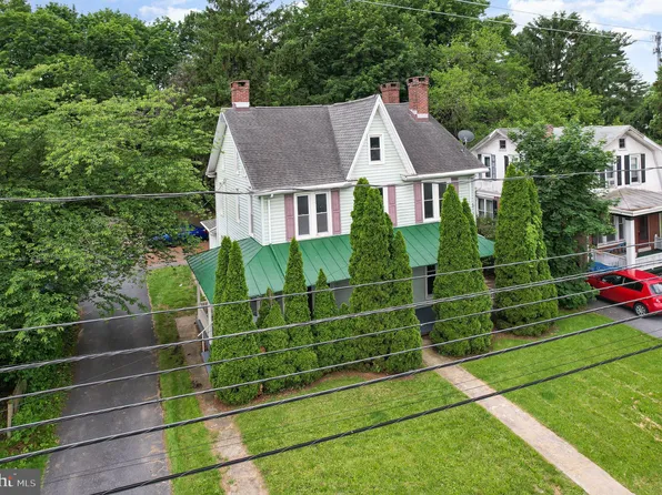 3779 Derry St, Harrisburg, PA 17111