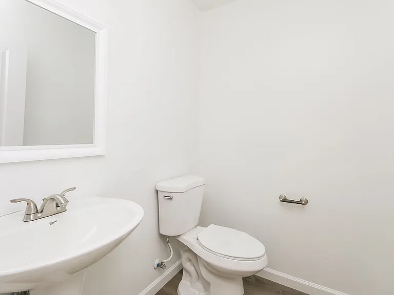 37766 N Sandy Dr — Photo 18