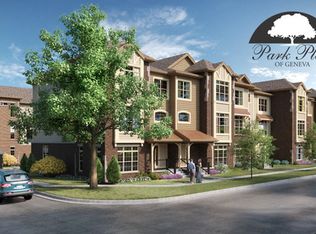 402 N 1st St, Elburn, IL 60119