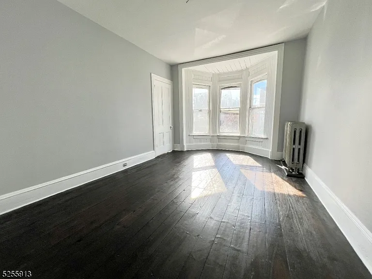 507 S Main St — Photo 10