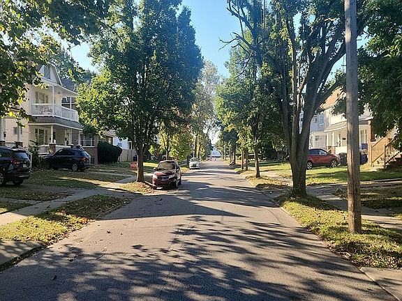 4th image of 1034 E 169th St