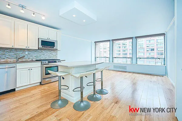 Rented by Keller Williams NYC | media 28