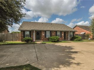 3620 Hollyhock St, College Station, TX 77845