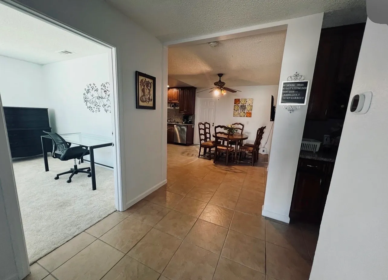 3 bed, 1000 sqft, $3,800 — Photo 4