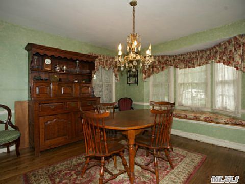 2nd image of 66 Amherst Ct