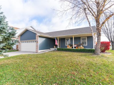 2013 Country Cove Ln, Altoona, IA, 50009