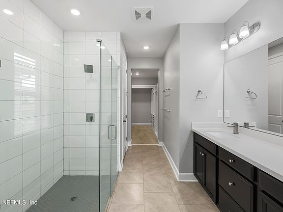 5th image of 84 LADSON Court