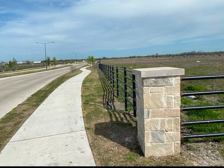 3902 Monticello Dr — Photo 15