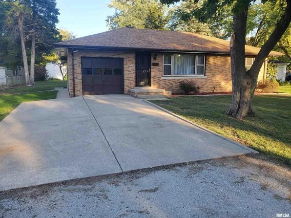 3250 S Spring St, Southern View, IL 62703