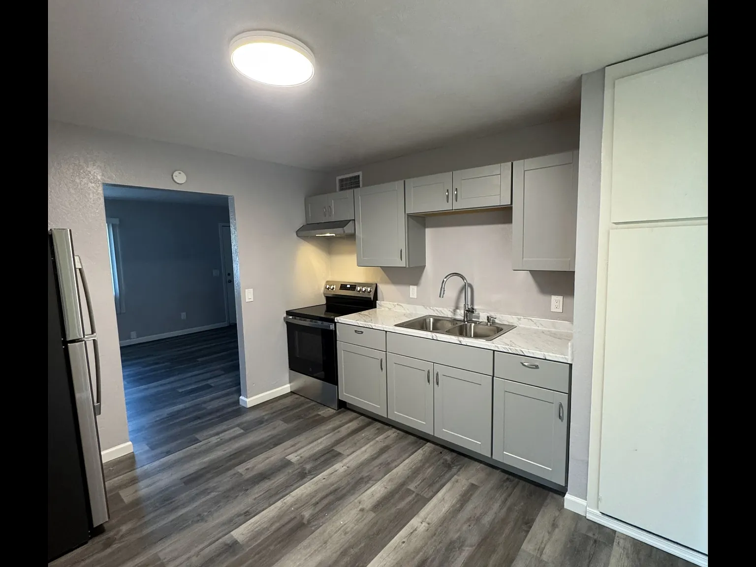 2 bed, 750 sqft, $1,000 — Photo 3