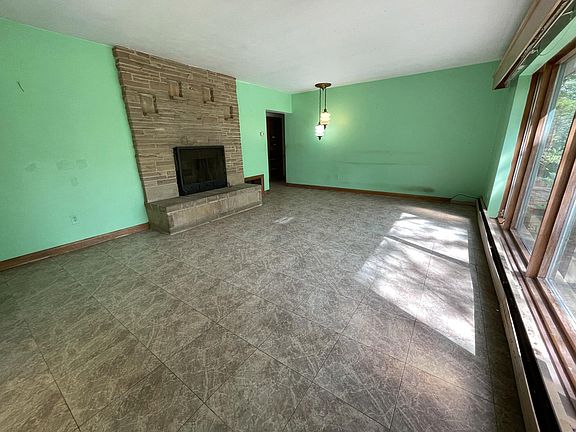 3rd image of 14121 W Elm Wood Dr