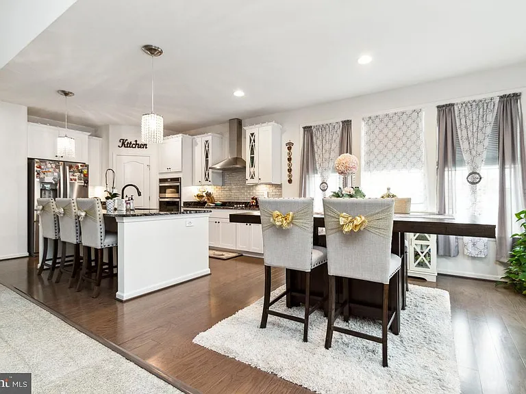 32 Chalice Flower Ct — Photo 5