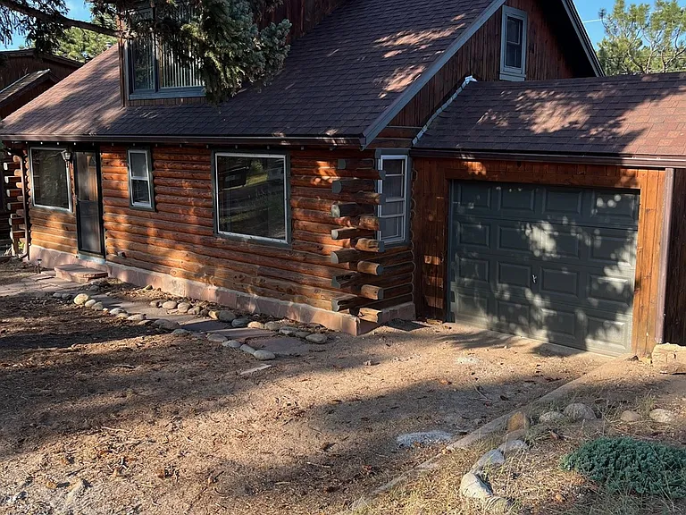 604 Aspen Ave — Photo 2