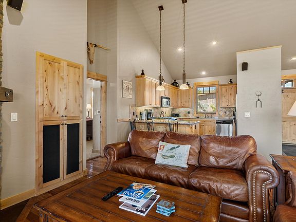 5th image of 16776 SW Brasada Ranch Rd Cabin 48