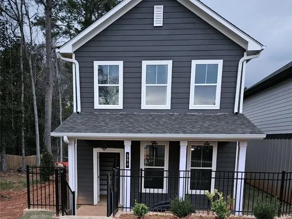 300 Dempsey Dr, Fayetteville, GA 30214