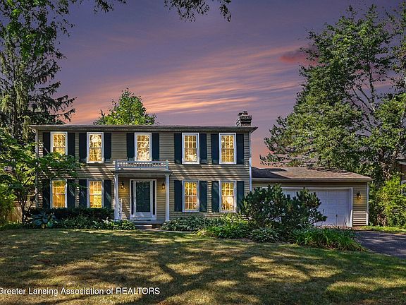 2nd image of 1131 Hillgate Way