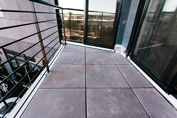 Rented by MySpaceNYC | media 20