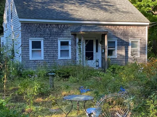 9 Bonnie Brae Street, Camden, ME 04843