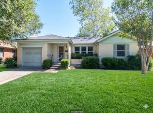 9302 Piper Ln, Dallas, TX 75228