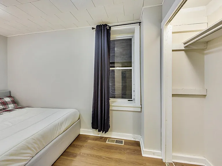 3554 N Wilton Ave #1 — Photo 16