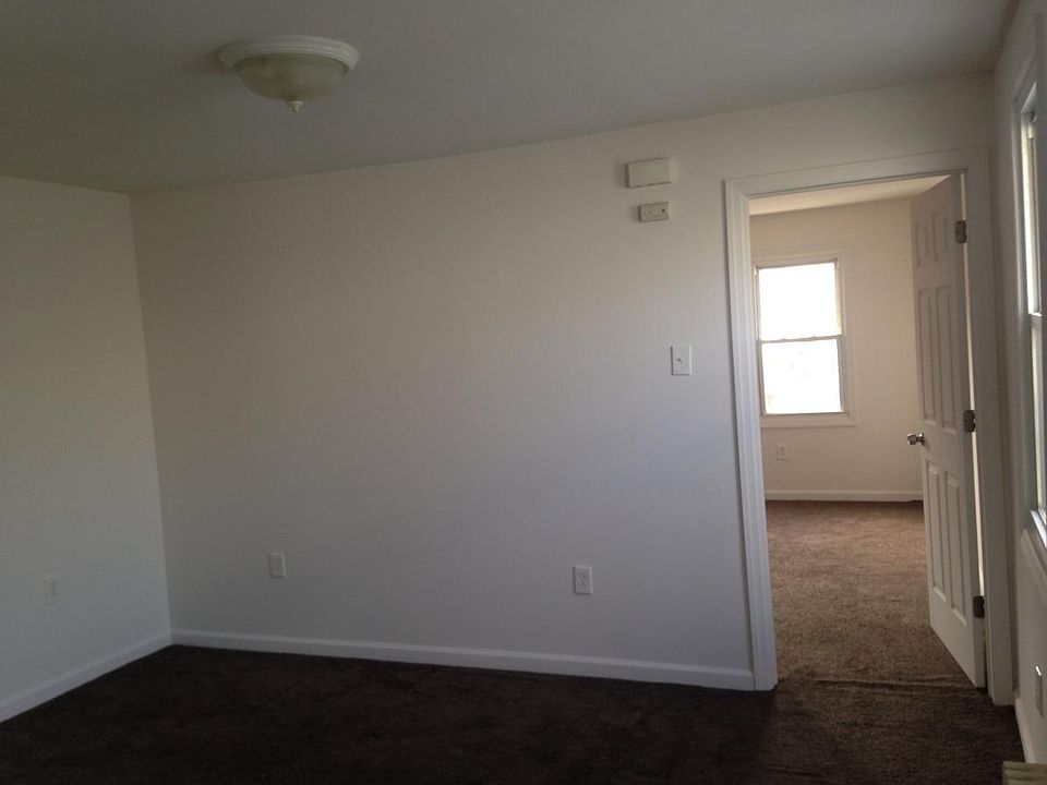 2nd image of 220 S Broadway #4