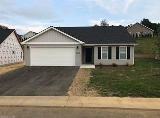2205 Glade Dr SE, Christiansburg, VA 24073