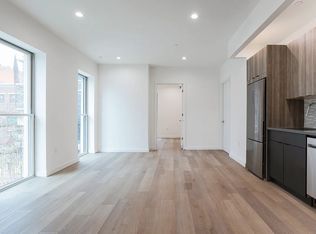96 S 9th St #201, Brooklyn, NY 11249