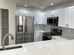 8858 W Flagler St APT 203, Miami, FL 33174