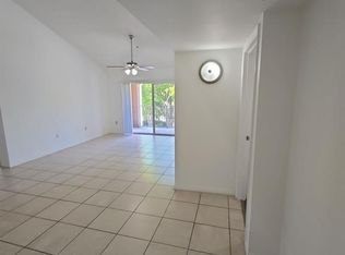 12172 Saint Andrews Pl APT 305, Hollywood, FL 33025