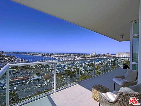 3rd image of 13700 Marina Pointe Dr Unit 1201