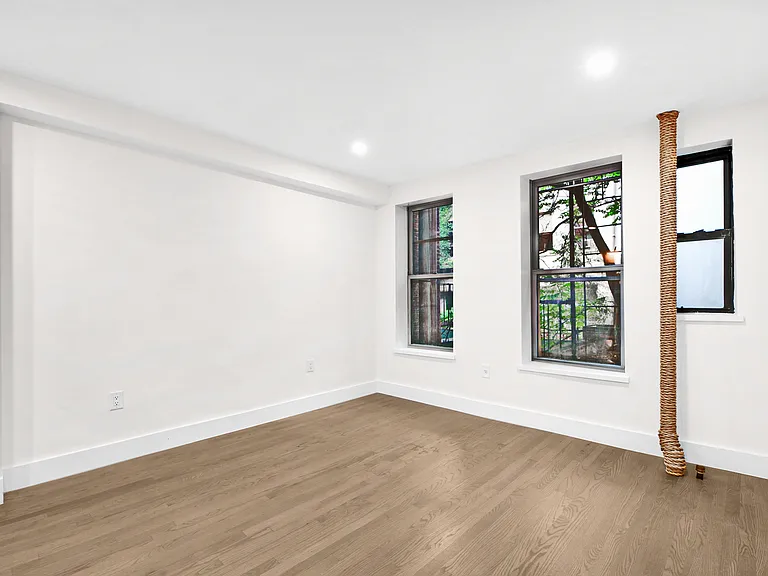 98 Christopher St #3 — Photo 1